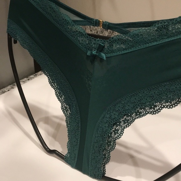 💖 Victoria’s Secret Sexy Cheeky Panty - Picture 3 of 7